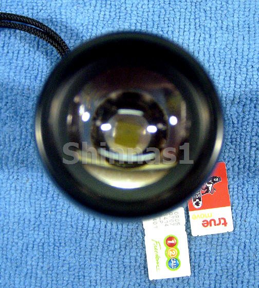 ไฟฉายเลนส์ขยายขอบแดง ปรับขนาดแสงไฟได้ มีไฟกระพริบ