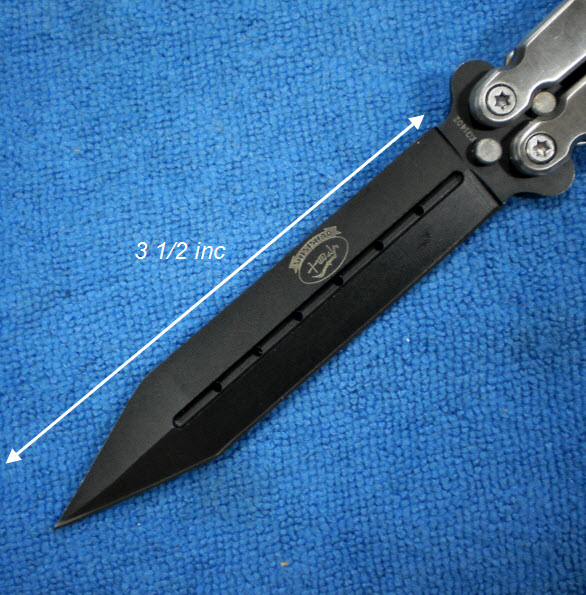 มีดควงสแตนเลสชุบดำ ด้ามลายไม้พร้อมซองพก