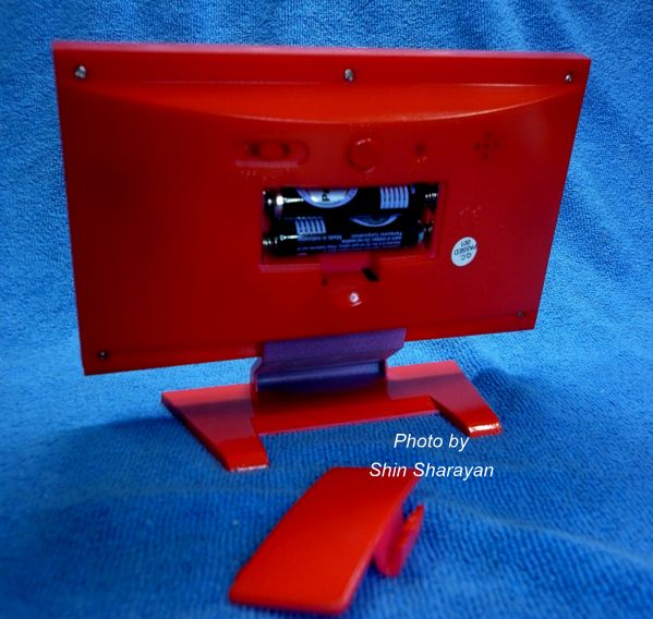 นาฬิกาปลุกดิจิตอล เปิดไฟด้วยระบบเสียงและสัมผัส 