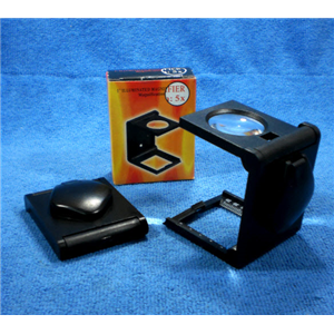 แว่นขยาย 5x ทรงเหลี่ยม ฐานตั้ง+ไฟ