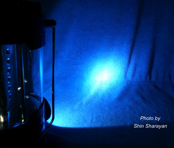 ตะเกียงแคมปิ้ง ไฟ 18 LED+ไฟฉายเล็ก 1 LED 999