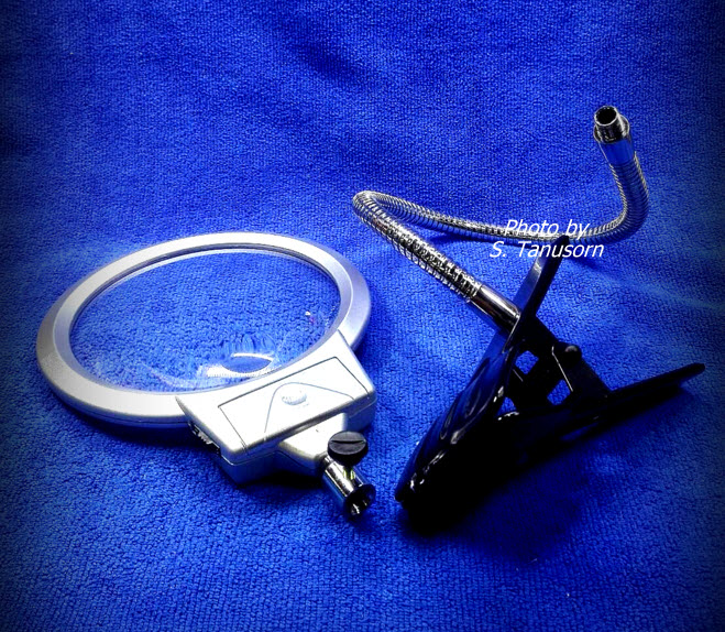 แว่นขยายแบบมีขาหนีบมีไฟ เลนส์ 2x 130 มิล 5x 26 มิล