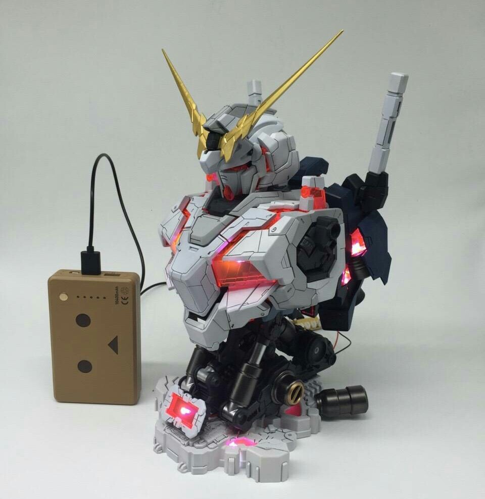1/35 Unicorn HEAD + LED