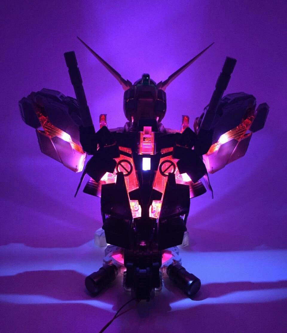 1/35 Unicorn HEAD + LED