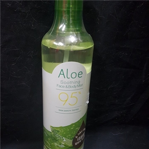 It's Skin Aloe Soothing Face & Body Mist 400ml