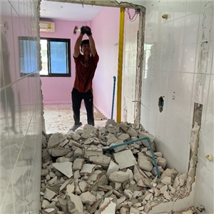 รับรื้อถอนบ้านและอาคาร บริการขนเศษปูนไปทิ้ง