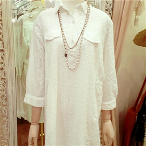 [b0245] เสื้อลูกไม้ตัวยาว คอปกเชิ๊ต งานใส่สวยดูดี - free size