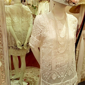 [d0137f] เสื้อตัวยาว หรือ ใส่เป็นเดรสสั้น ผ้าลูกไม้ผ้าโปร่งปักลายสวยหรู free size (มีซับใน)