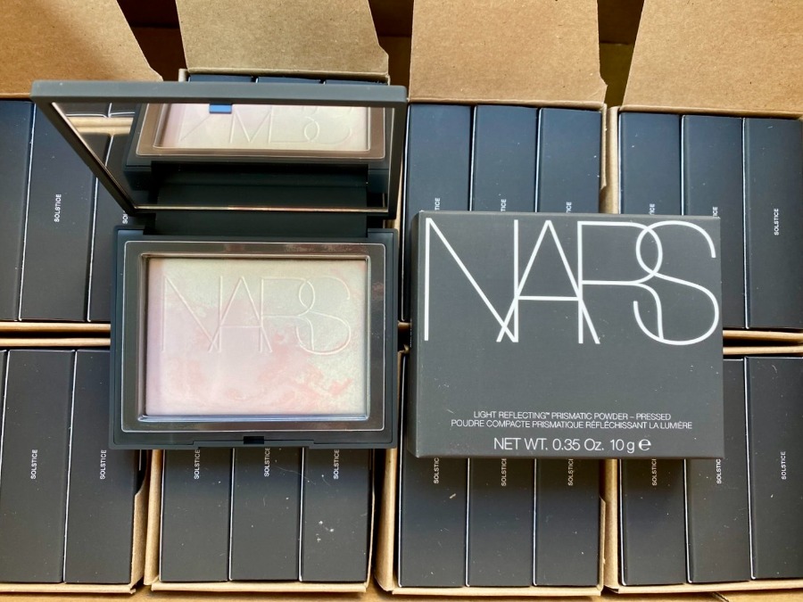 NARS Light Reflecting Prismatic Powder 10g. #Solstice (เคาเตอร์ 1,800฿)