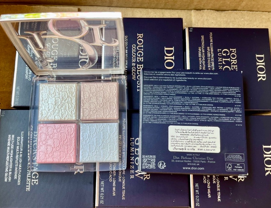 สคบ/ห้าง Dior Backstage Glow Maximizer Palette #002 Frosted Opal Glow (เคาเตอร์ 2,340฿)