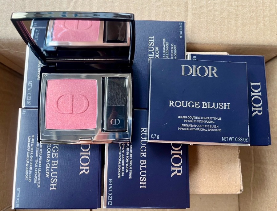 ป้าย/King Dior Forever Rouge Blush 6.7g #212 TuTu (เคาเตอร์ 2,200฿)