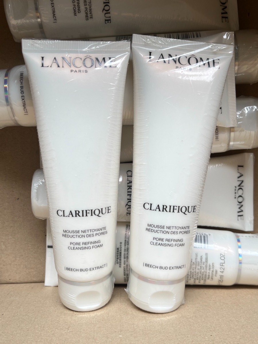 Lancome Clarifique Pore Refining Cleansing Foam 125ml. (เคาเตอร์ 2,350฿)