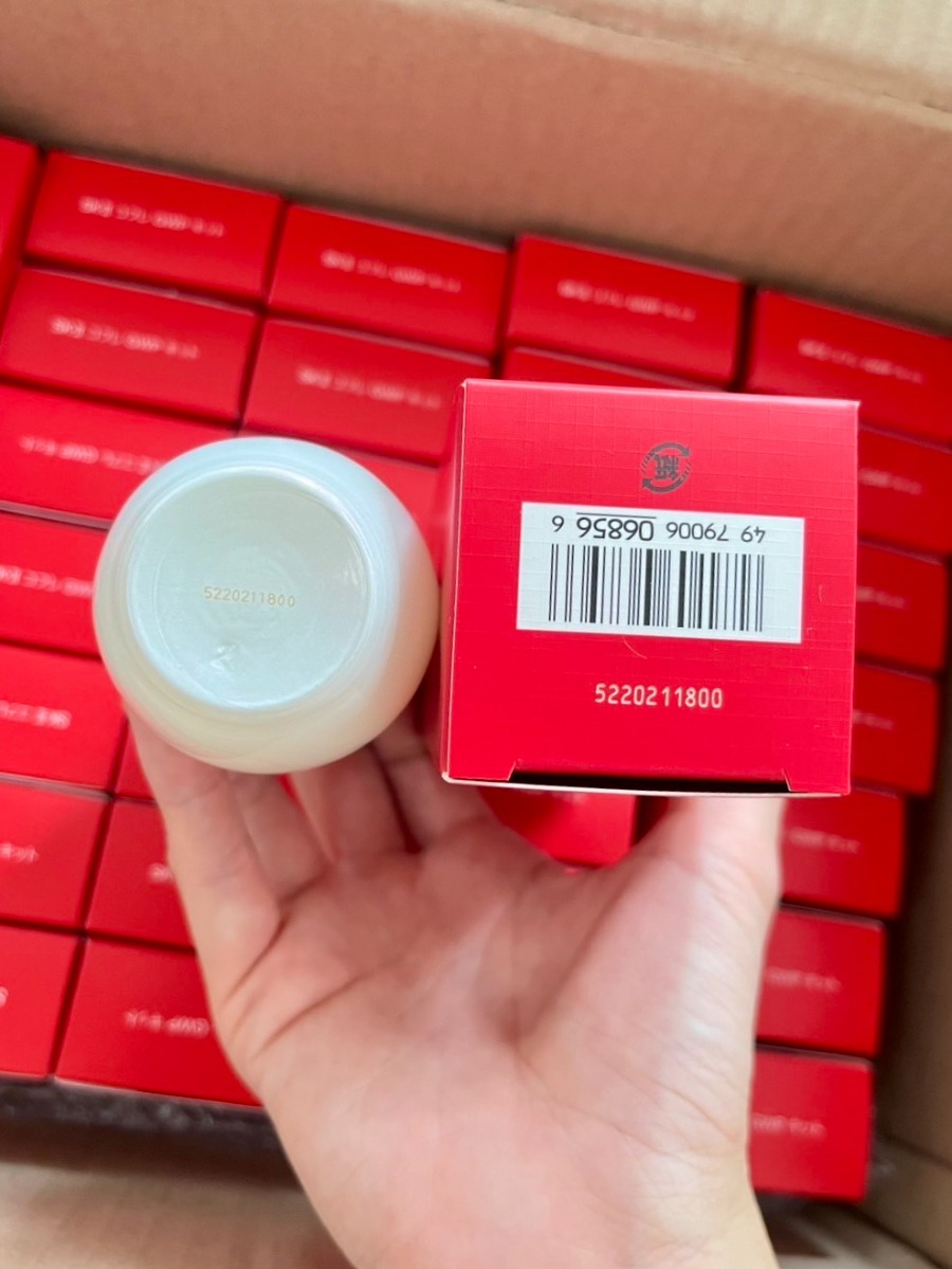 SK-II Genoptics Spot Essence 50ml. (เคาเตอร์ 8,300฿)