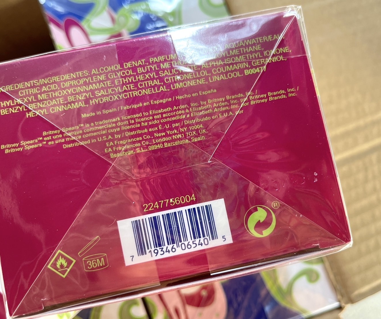 ชมพู Britney Spears Fantasy EDP 100ml. (เคาเตอร์ 3,600฿)