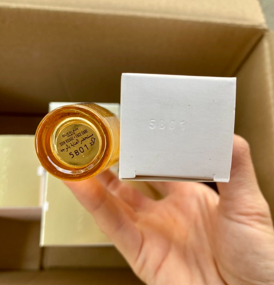 กล่องเทสเตอร์ - Guerlain Abeille Royale Youth Watery Oil 30ml. (เคาเตอร์ 4,550฿)