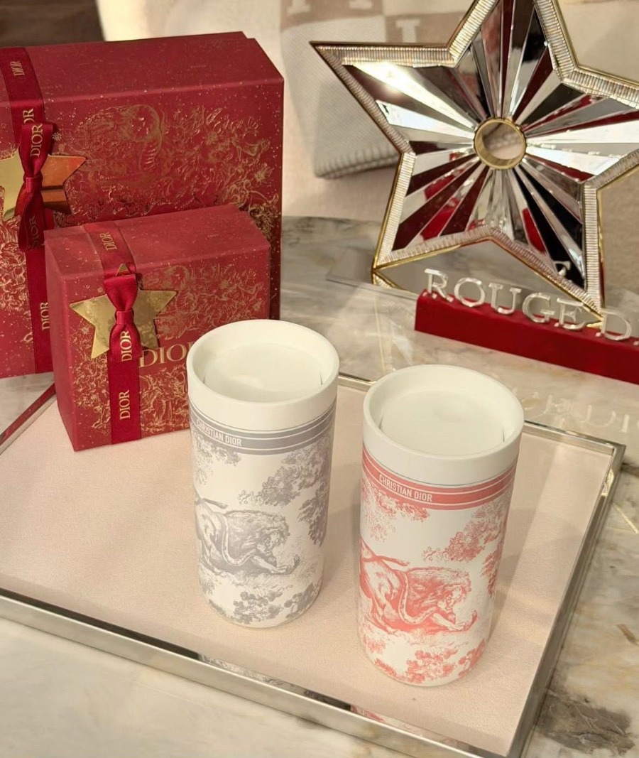 (แก้วสีแดง+ถุง+กล่อง) Dior Platinum Birthday Gift