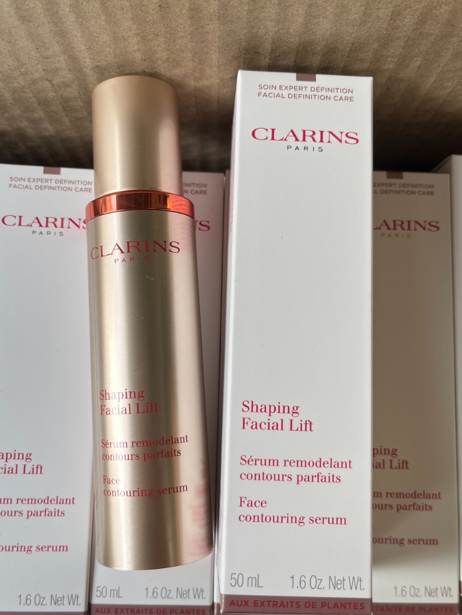 Clarins V Shaping Facial Lift Serum 50ml. (เคาเตอร์ 4,000฿)