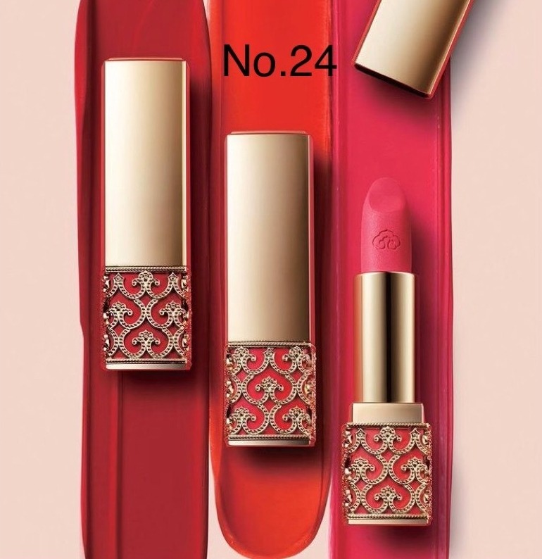 ชุดเซ็ตลิปสติก+กระเป๋ามินิ Special Set  The History of Whoo Gongjinhyang Mi Velvet Lip Rouge 3.5g. #24 Red Orange (เคาเตอร์ 1,790฿)