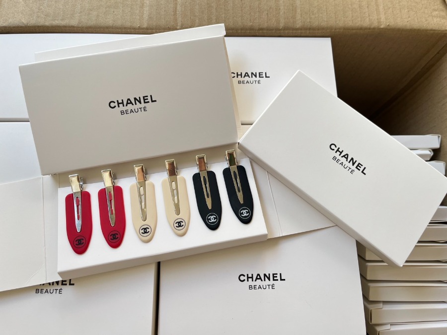 Chanel Hair Clip Gift Set