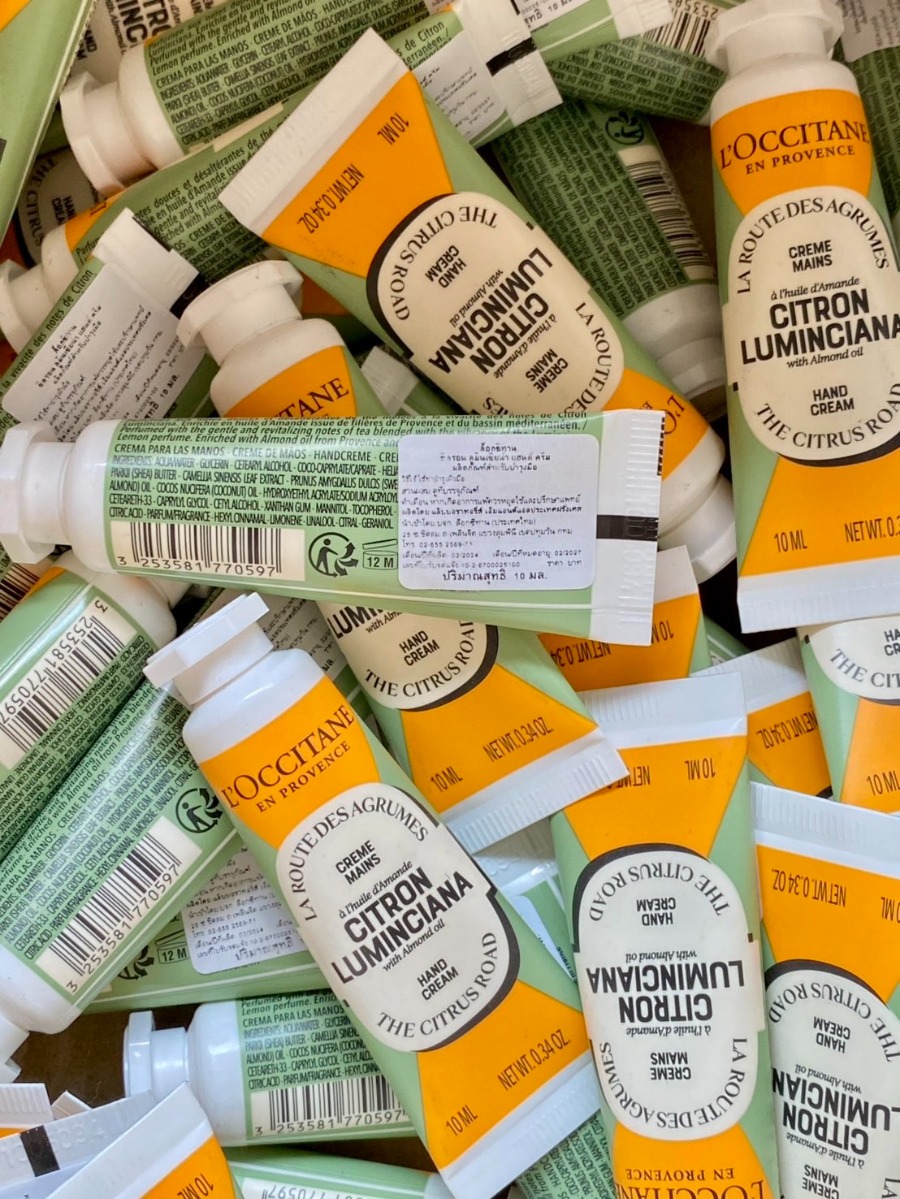 L'Occitane Citron Luminciana Hand Cream ขนาด 10ml.