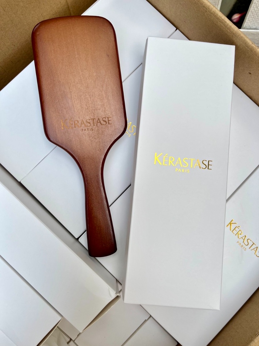 หวีไม้ KERASTASE Hair Brush