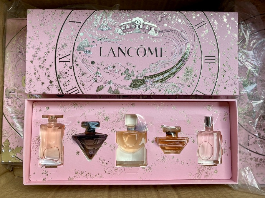 เซต Lancome 90 Years Set (เคาเตอร์ 2,900฿)