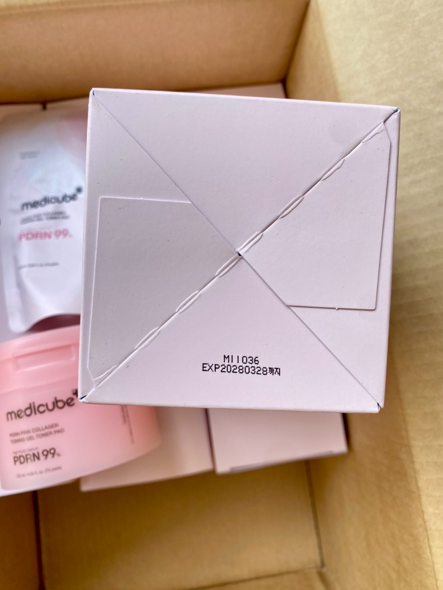 Medicube PDRN Pink Collagen Toning Gel Toner Pad