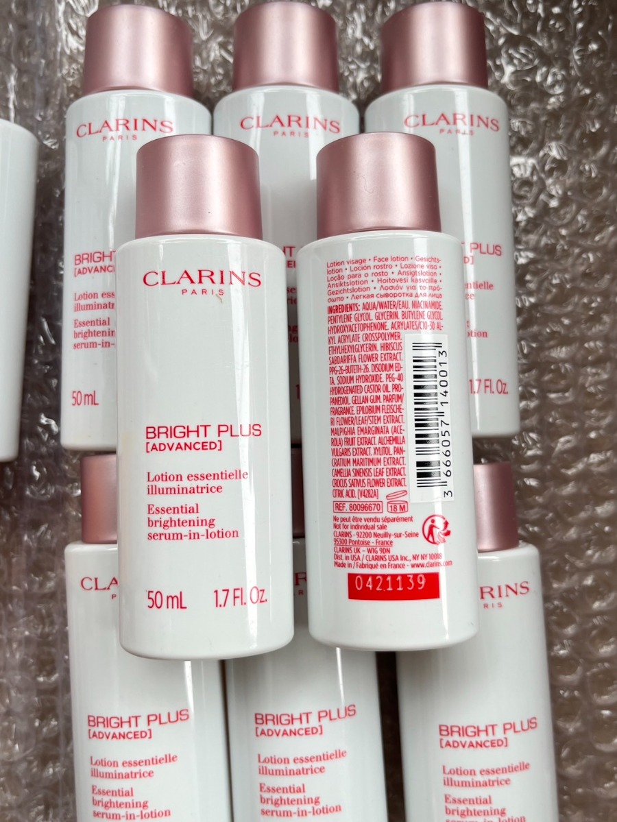 Clarins Bright plus Essential Brightening Serum-In-Lotion ขนาด 50ml.