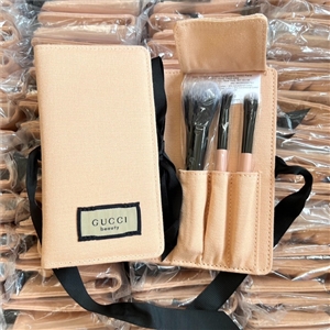 เซต Gucci Beauty Travel Brush Set เซ็ตแปรง 3 ชิ้น