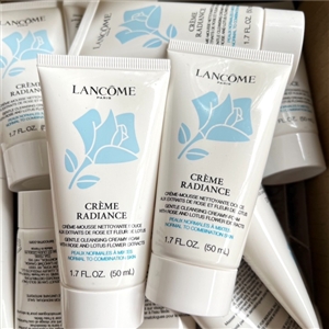 Lancome Creme Radiance Gentle Cleansing Creamy-Foam Cleanser 50ml.