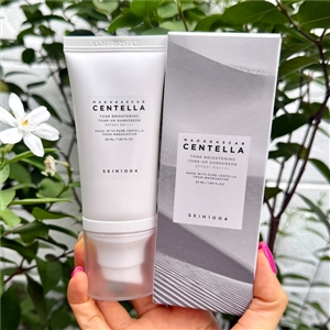 SKIN1004Centella Tone Brightening Tone Up Sunscreen 50ml. SPF50+ PA+++ ขนาด 50ml.