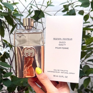 ทอง Guilty Pour Femme Eau de Toilette for Women 90ml. (เคาเตอร์ 6,290฿)