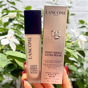 Lancome Teint Idole Ultra Wear SPF40 PA++ 30ml. #PO-01 (เคาเตอร์ 2,500฿)