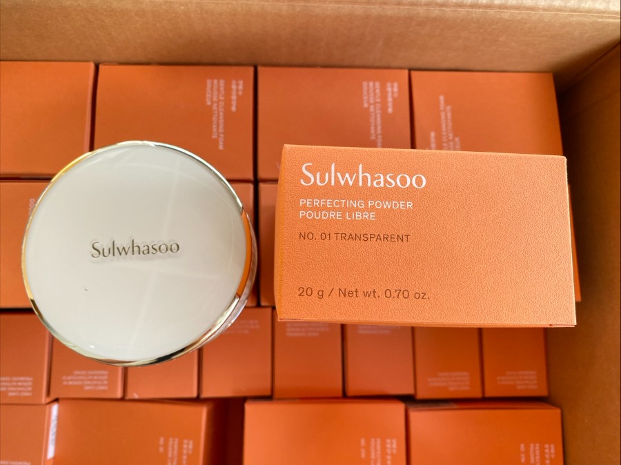 แป้งฝุ่น Sulwhasoo Perfecting Powder 20g. (เคาเตอร์ 1,900฿)