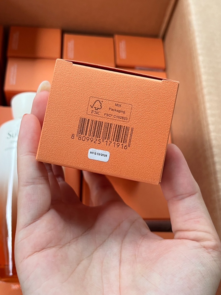 Sulwhasoo Essential Revitalizing Water EX 150ml. (เคาเตอร์ 2,300฿)