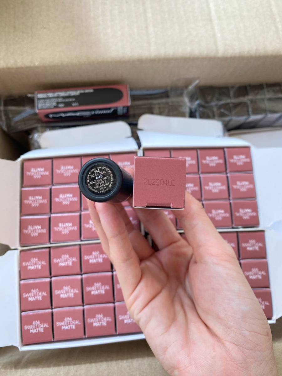 MAC Matte Lipsitck 3.5g. #666 Sweet Deal