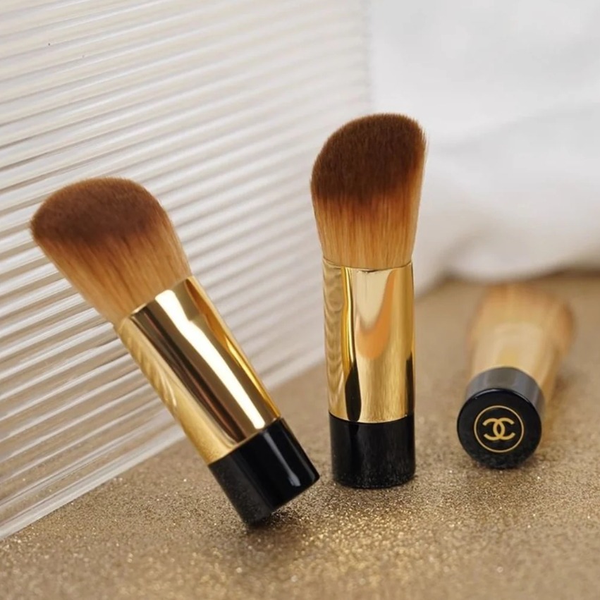 Chanel Mini Foundation Brush