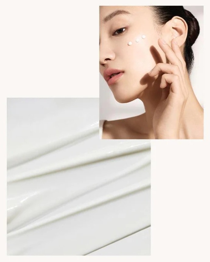 Sulwhasoo UV Daily Essential SPF 50+/PA++++ 50ml. (เคาเตอร์ 2,700฿)