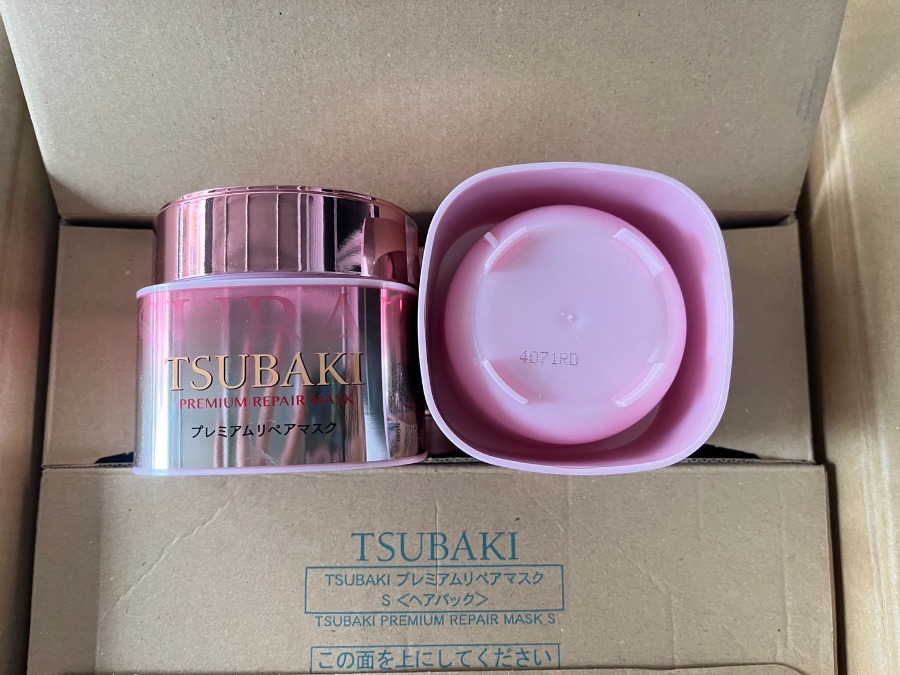 ชมพู TSUBAKI Spring Camellia Hair Mask 180g.