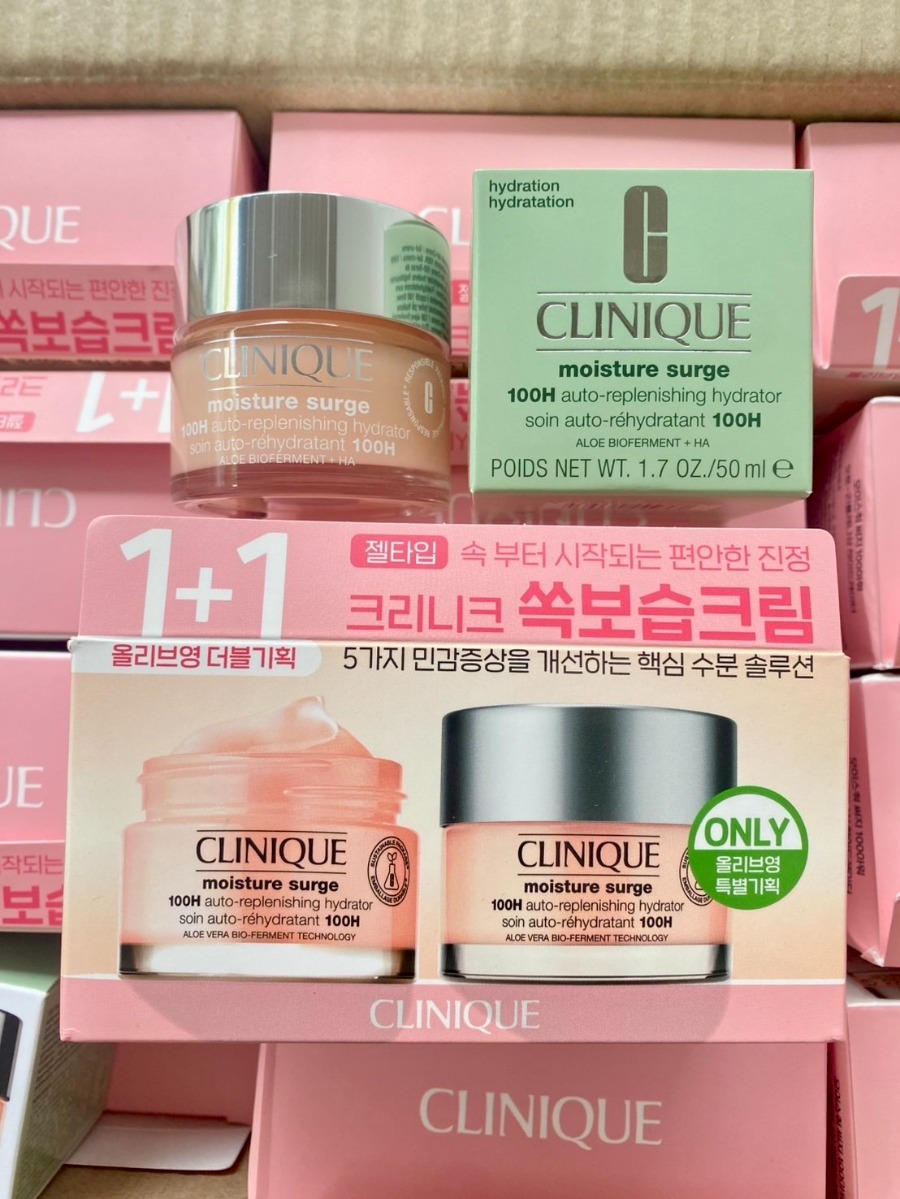 Clinique Moisture Surge 100.-Hour Auto-Replenishing Hydrator ขนาด 50ml. (เคาเตอร์ 1,900฿)