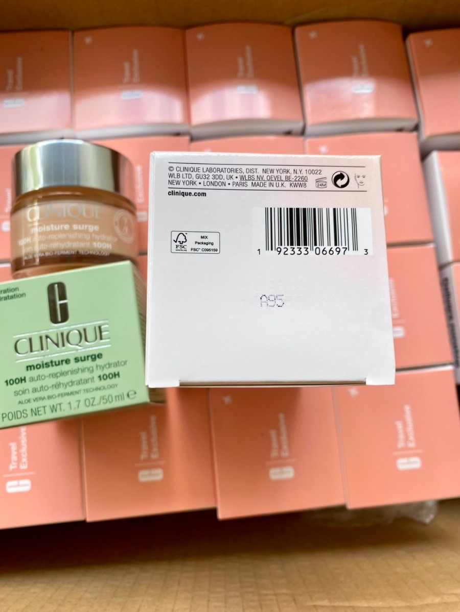Clinique Moisture Surge 100.-Hour Auto-Replenishing Hydrator ขนาด 50ml. (เคาเตอร์ 1,990฿)