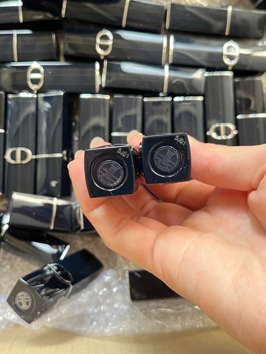 NoBox ไม่มีกล่อง - Dior Rouge Lipstick 1.5g. #772 Classic Rosewood