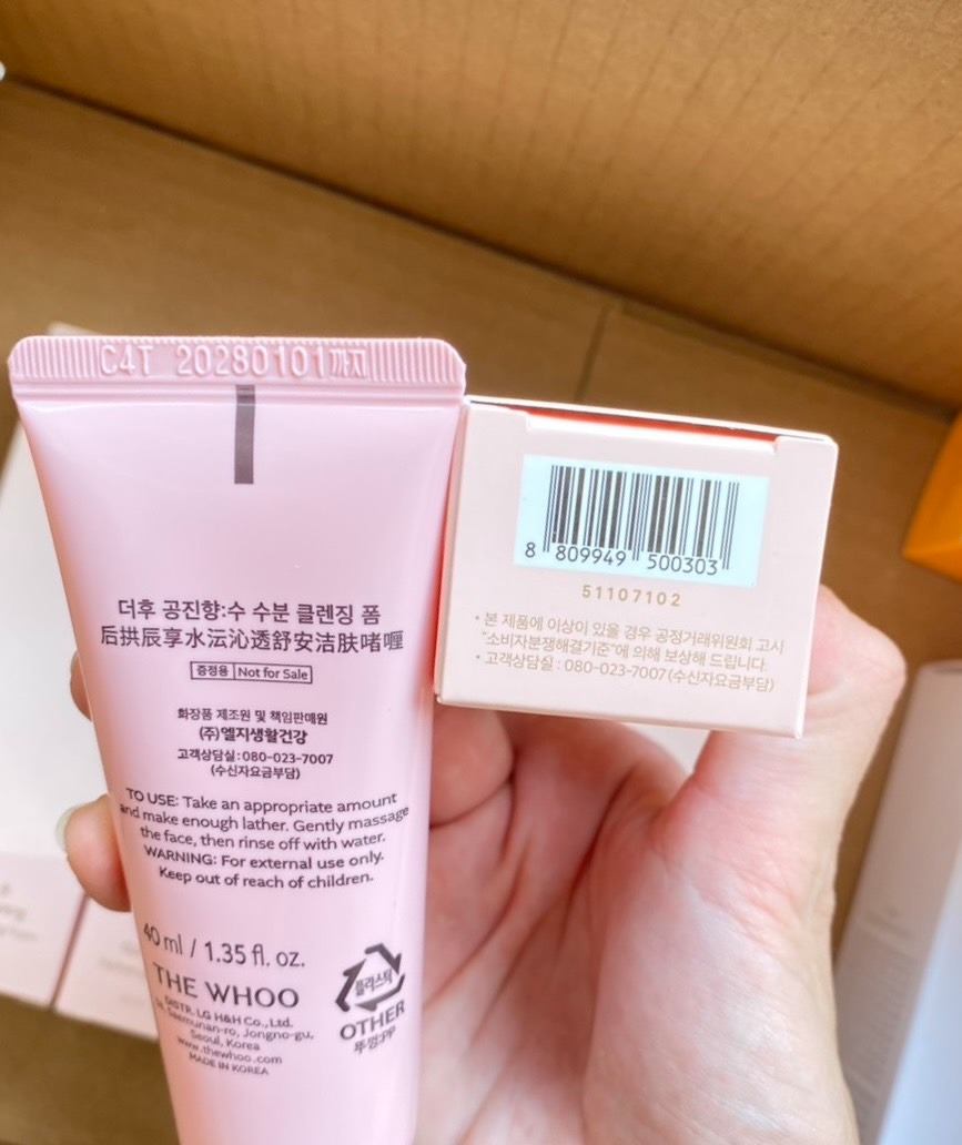 The History of Whoo Gongjinhyang Hydrating Cleansing Foam 40ml.