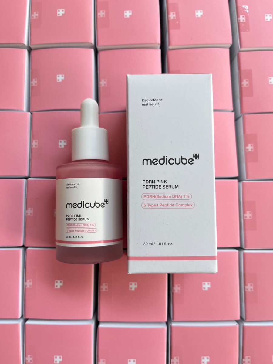 Medicube PDRN Pink Peptide Serum 30ml.
