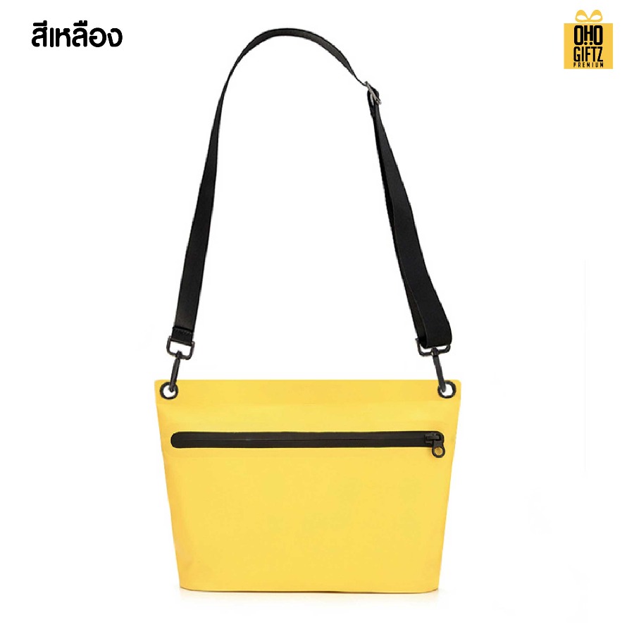 กระเป๋ากันน้ำสะพายได้ สกรีนโลโก้ ทำเป็นของพรีเมี่ยมได้