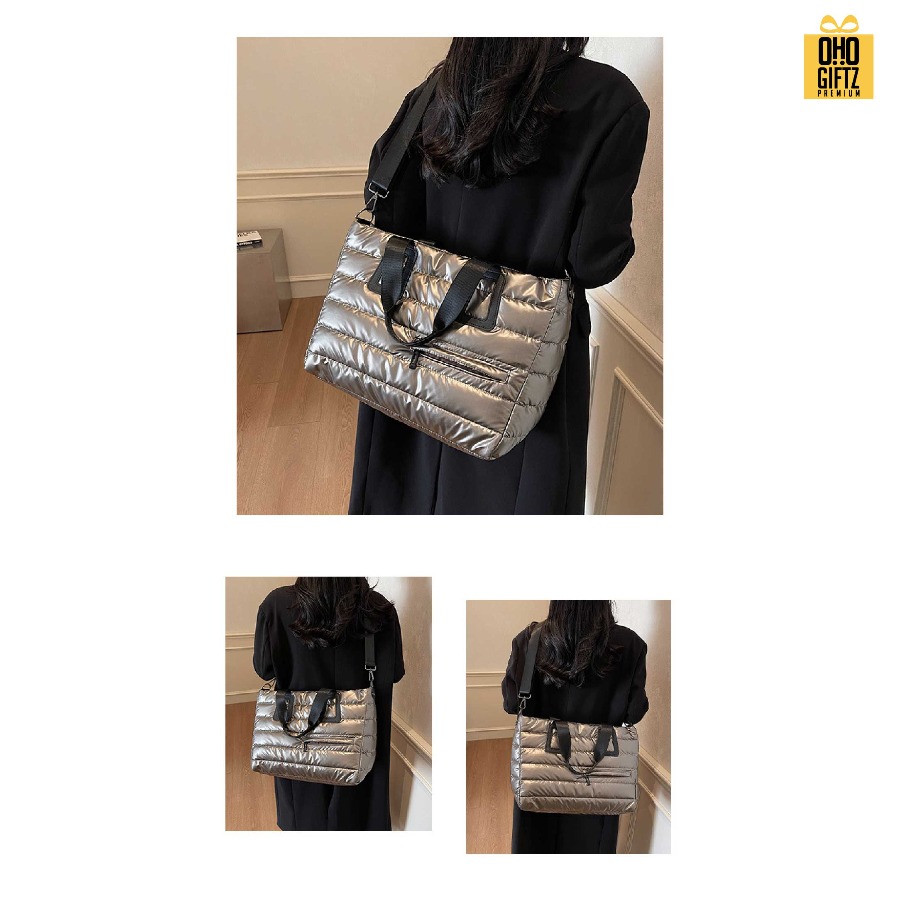 กระเป๋าถือขนาดใหญ่สีเงา สกรีนโลโก้ ทำเป็นของพรีเมี่ยมได้