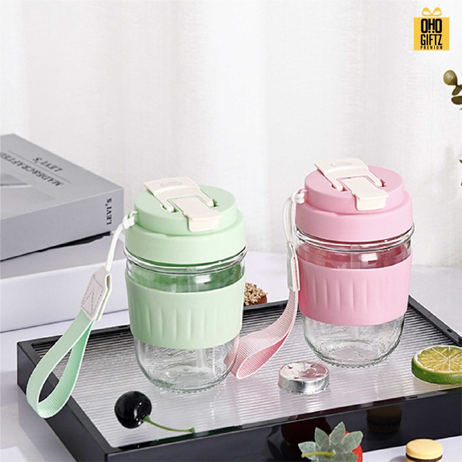 แก้วน้ำพกพามีเชือกคล้องมือ สกรีนโลโก้ ทำเป็นของพรีเมี่ยมได้