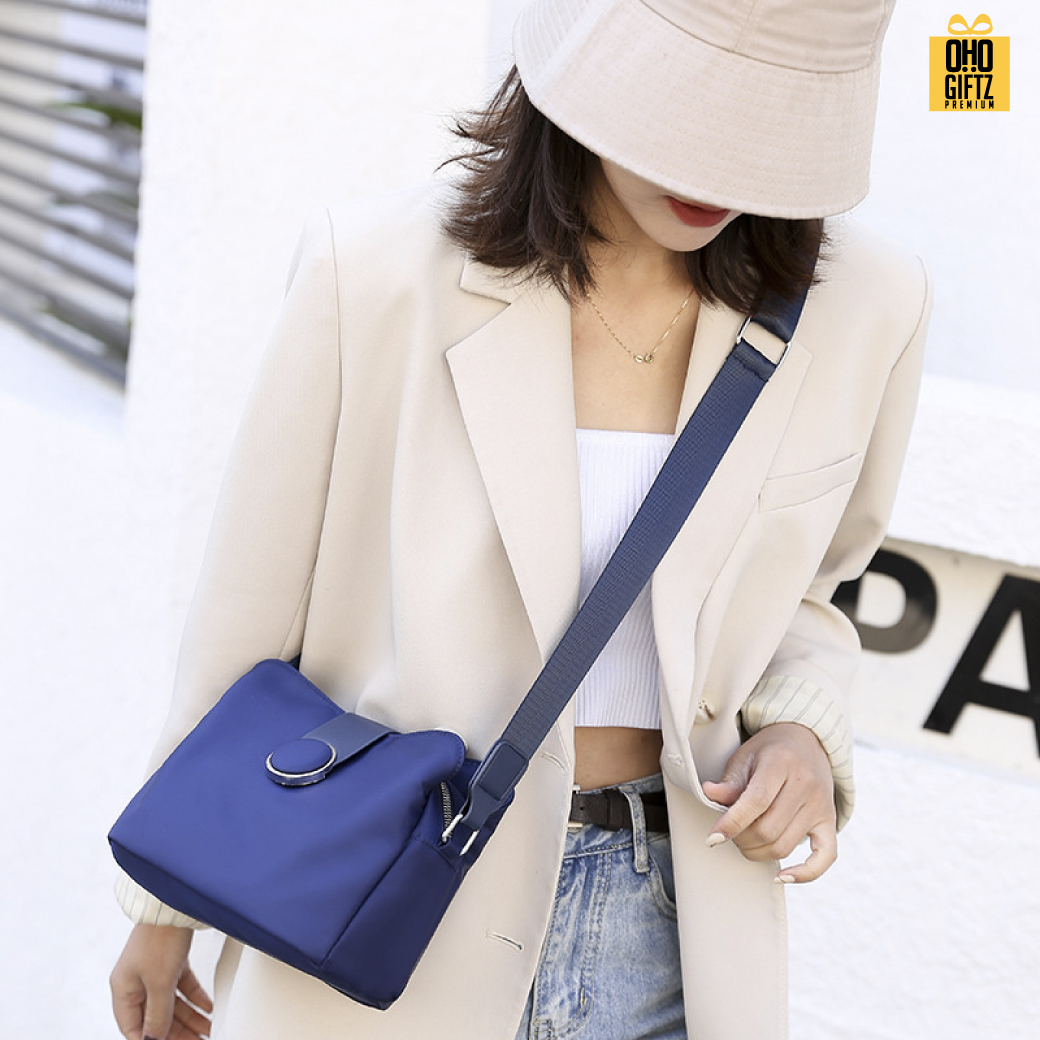 กระเป๋าสะพาย สไตล์เกาหลี สกรีนโลโก้ ทำเป็นของพรีเมี่ยมได้