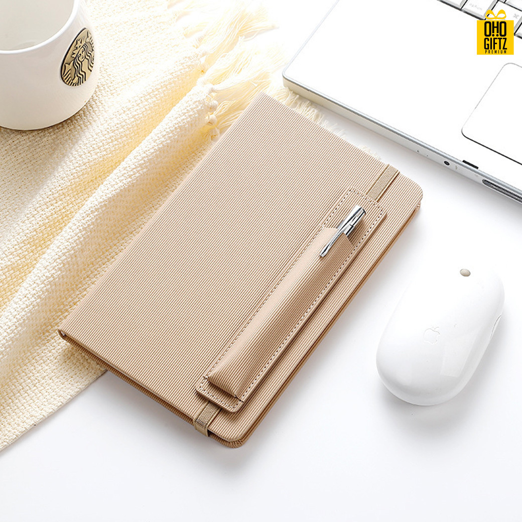 สมุดโน๊ตปกหนัง A5 พร้อมซองใส่ปากกา สกรีนโลโก้ ทำของพรีเมี่ยมได้