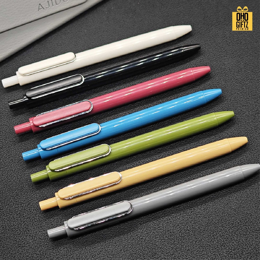 ปากกาเจลพกพา สกรีนชื่อ สกรีนโลโก้ ทำเป็นของพรีเมี่ยมได้